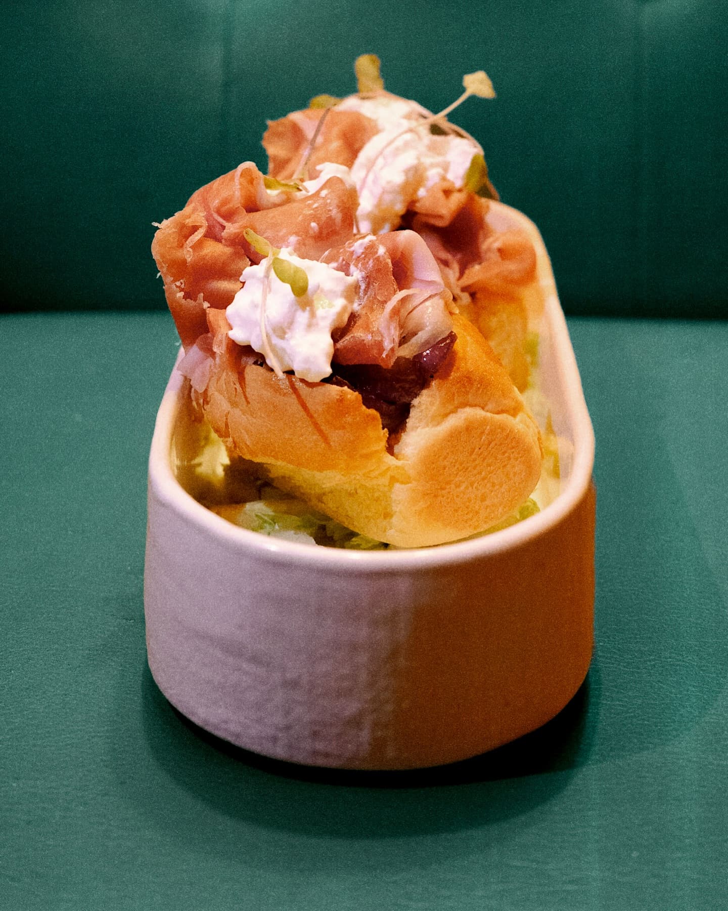 Brioche con jamón